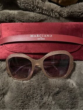 Guess by Marciano Glitter Oversized Sunglasses in Rose Gold